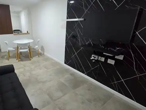 Dpto de 1 dormitorio en alquiler con cochera Stoto