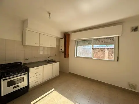 Venta monoambiente cercano a la uca