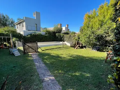 Casa en Venta en Funes, USD 133.000