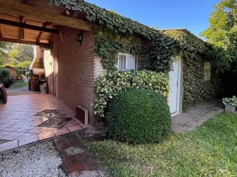 Casa en Funes