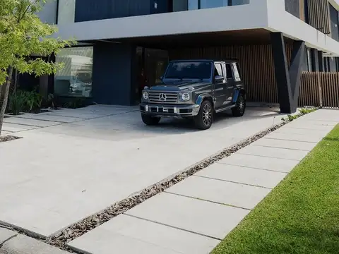 CASA EN VENTA EN  BARRIO YACHT NORDELTA 7 AMBIENTES