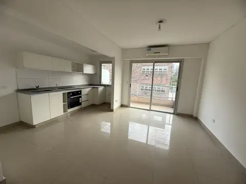 Departamento en Alquiler en Flores, $ 650.000
