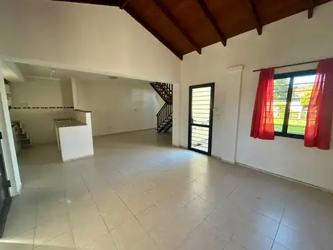 Depto Tipo Casa en Venta de 4 ambientes