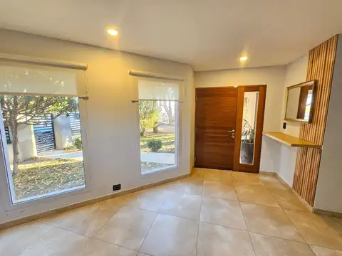 Casa en Alquiler en Plottier, $ 3.600.000