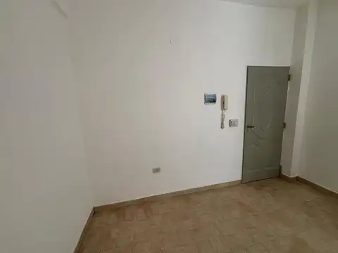 Depto Tipo Casa en Alquiler de 2 ambientes