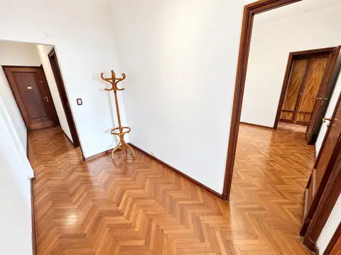 Departamento en Alquiler de 5 ambientes