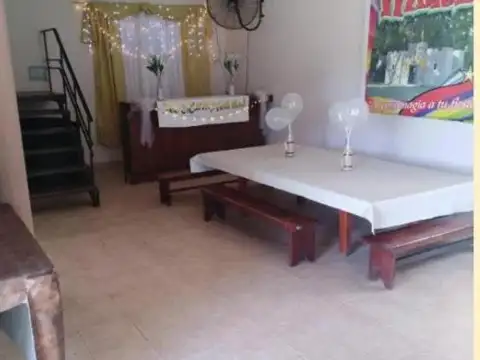 Casa 4 ambientes con 1 baño