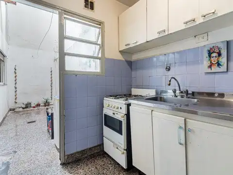 Castro 1157 Piso 0 Departamento B
