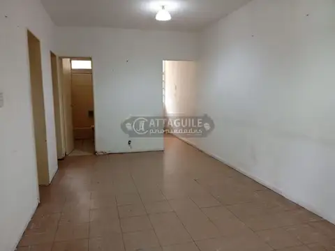 Depto Tipo Casa en Alquiler de 2 dormitorios