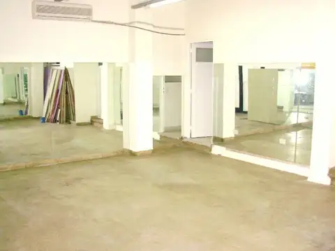 Local en Alquiler 40 años