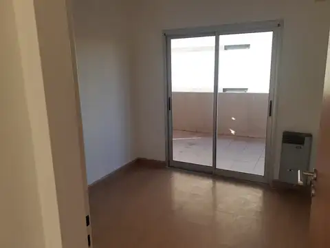 Excelente 7mo piso 2 dorm en olivos a mts Av libertador y Est FGBM apto profesional