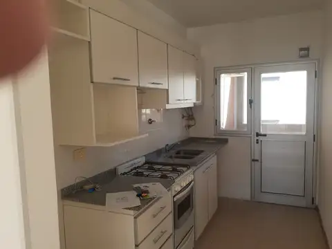 Departamento en Alquiler en Olivos Vias/Rio, $ 1.350.000