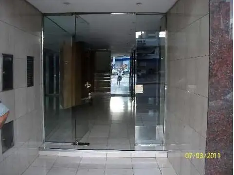 Av. Hipolito Yrigoyen 4957