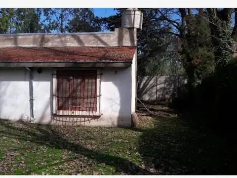 Quinta 3 ambientes con piscina, 1600 m2