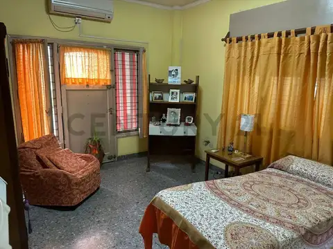 Casa 2 ambientes con 1 baño