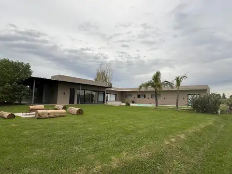 Casa en  Comarcas de Luján