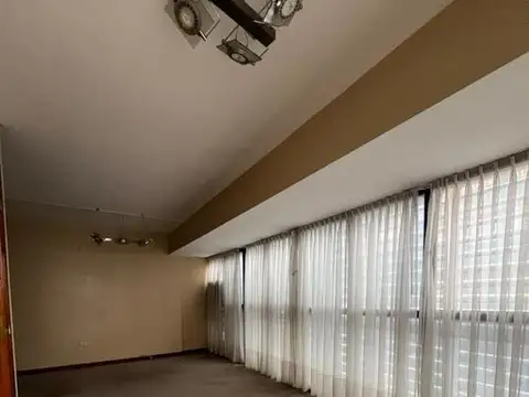 Oficina en Venta al Oeste