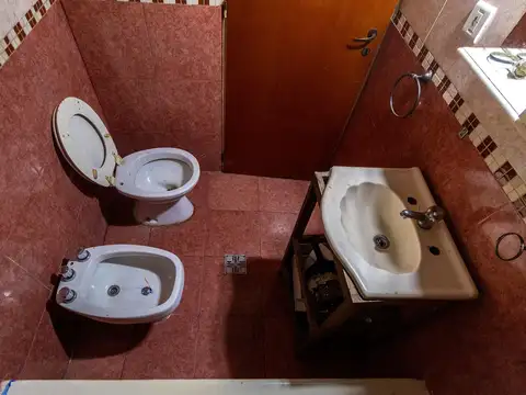 Depto Tipo Casa 4 ambientes con 2 baños
