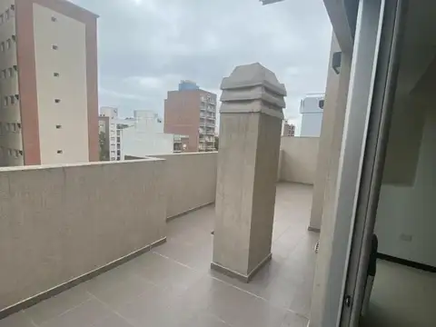 Monoambiente con terraza privada