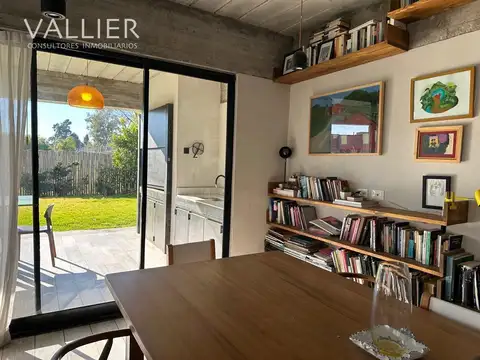 Casa  en Venta en Santa Emilia, Pilar del Este, Pilar