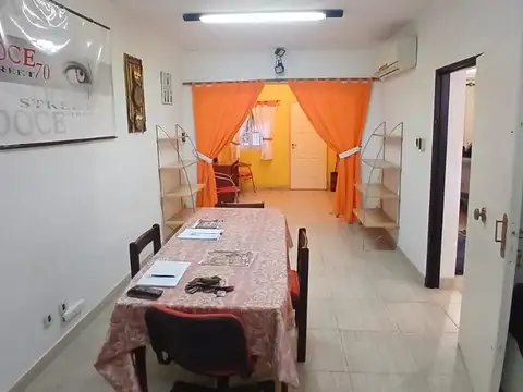 Casa 2 ambientes con 1 baño