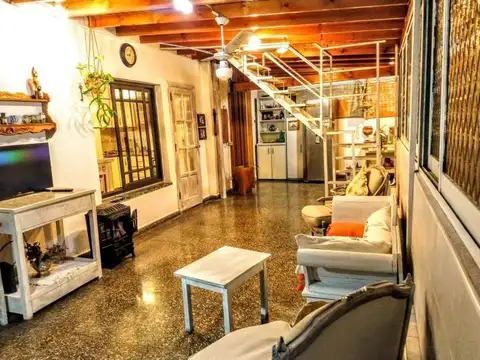 Casa en Venta en Villa Luzuriaga, USD 220.000