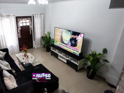 Depto Tipo Casa en Venta de 3 ambientes