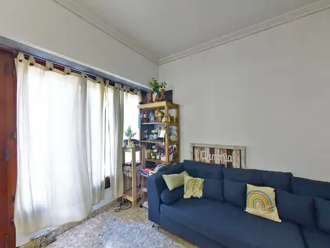 Depto Tipo Casa 4 ambientes con 2 baños