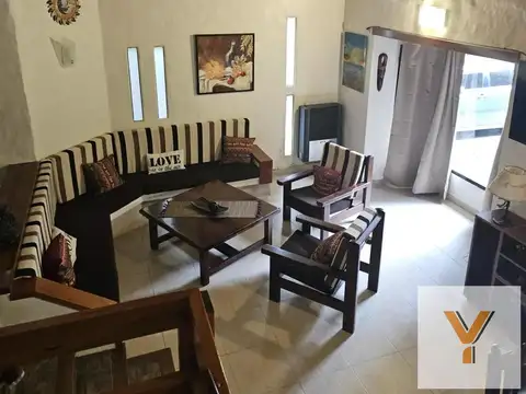 Casa 4 ambientes con 4 baños