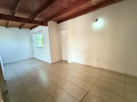 2 Ambientes  con buena iluminación