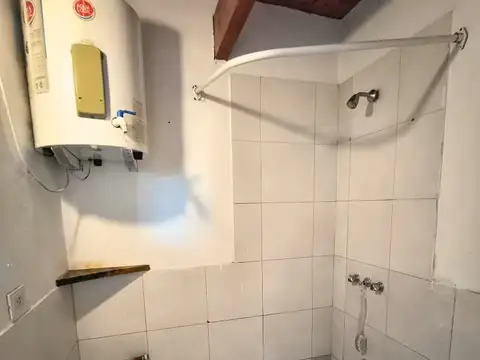2 Ambientes  con buena iluminación