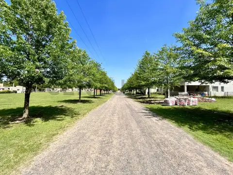 Av. Logaritmo 100, Piso 0