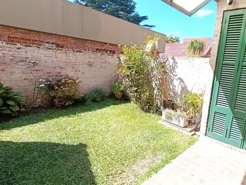 Duplex 4 Ambientes APTO CREDITO Con Cochera y Patio Venta-Quilmes