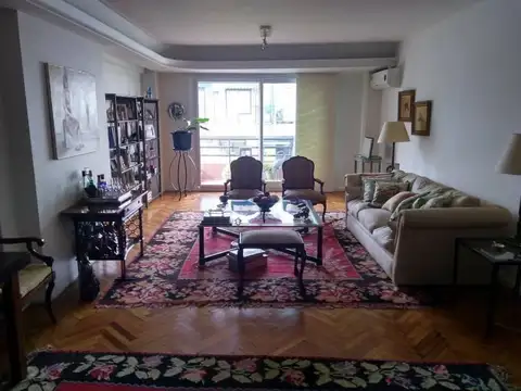 Departamento en Venta en Palemo con cochera 
