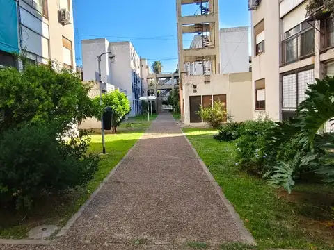 Excelente Dpto 4 Amb Cochera 65 Mts Fernandez De La Cruz 5900 Lugano