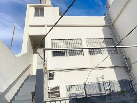 Departamento 1° piso 3 amb
