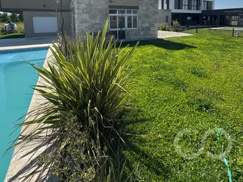 Propiedad de 7 ambientes en Venta ubicada en barrio Tiempos de Canning