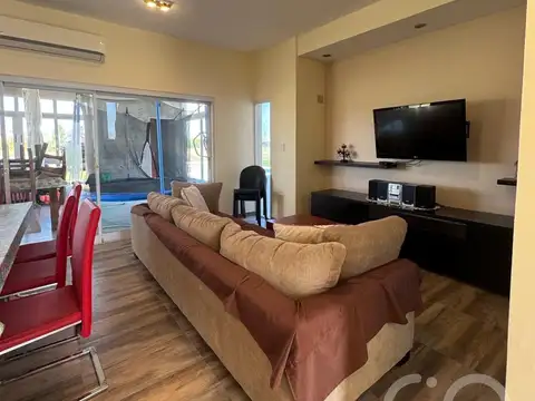 Casa en Venta en Canning, USD 130.000