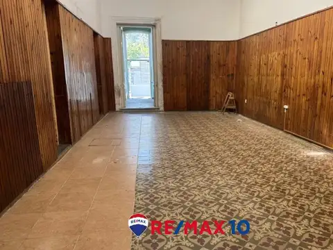 PROPIEDAD CON EXCELENTE POTENCIAL COMERCIAL 