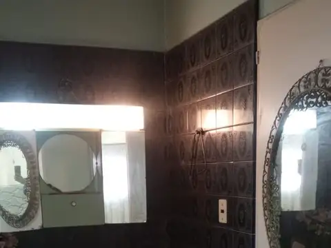 CASA A REFACCIONAR A LA VENTA EN VILLA BALLESTER