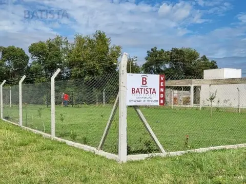 ¡VENDE! Lote en calle 140 e/ 510 y 510 bis - ¡OPORTUNIDAD!