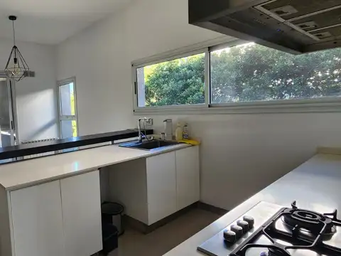 Casa en Alquiler al Norte