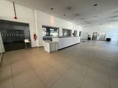 Propiedad en Venta con Oficinas, Parque Patricios.