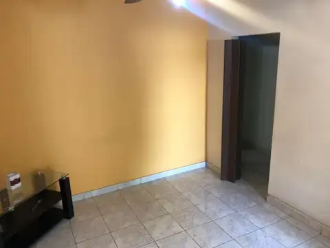 Casa en Venta en Hurlingham, USD 76.000