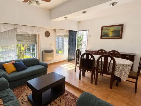 VENTA CASA PARQUE PILETA QUINCHO COCHERA PERMUTA