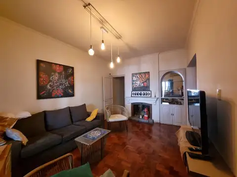 Casa en Alquiler con 1 cochera