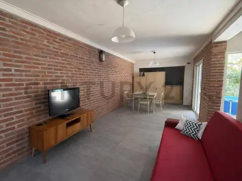 Casa en venta 2 dormitorios con cochera  – Barrio San Carlos, La Plata