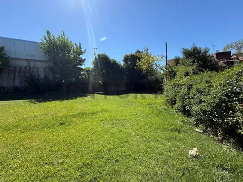 Casa en venta 2 dormitorios con cochera  – Barrio San Carlos, La Plata