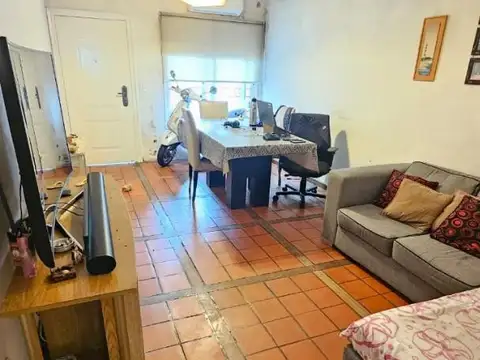 Depto Tipo Casa en Venta de 3 ambientes