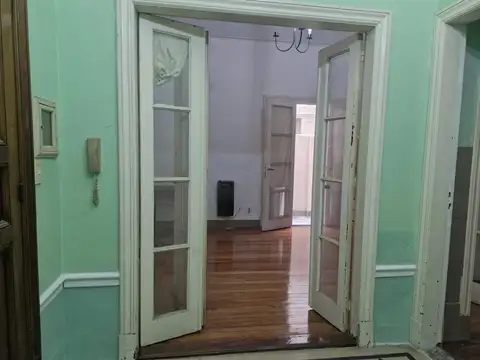 Depto Tipo Casa en Venta en Monserrat, USD 110.000